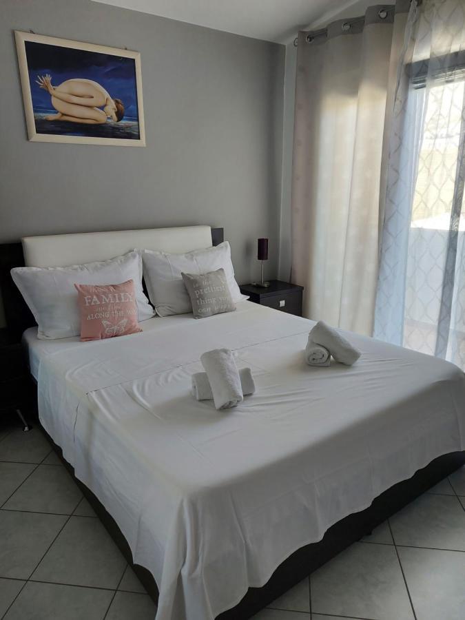 Lara & Vito Apartment Metajna Luaran gambar