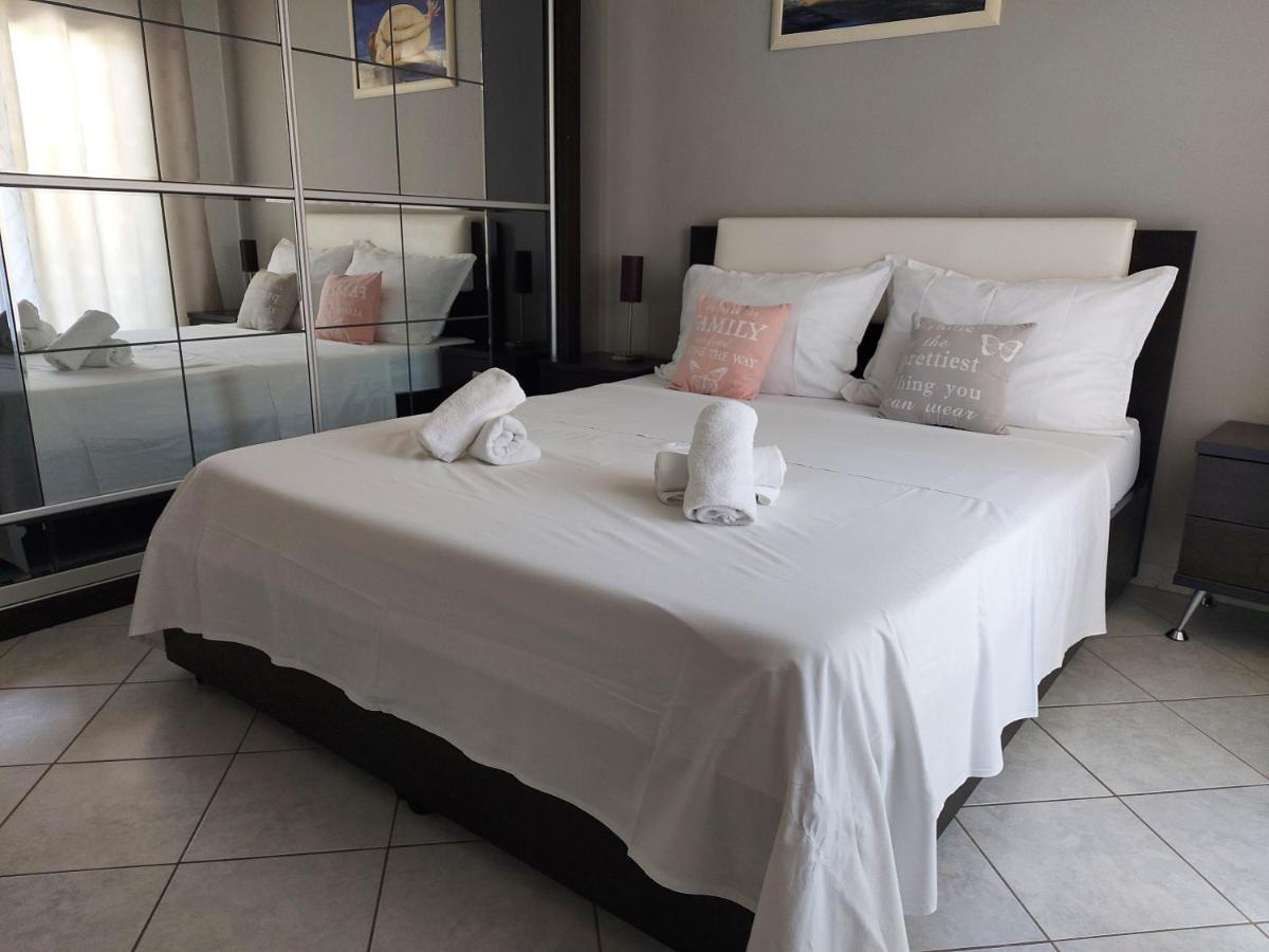 Lara & Vito Apartment Metajna Luaran gambar