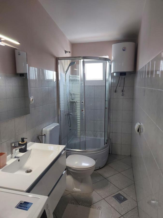 Lara & Vito Apartment Metajna Luaran gambar